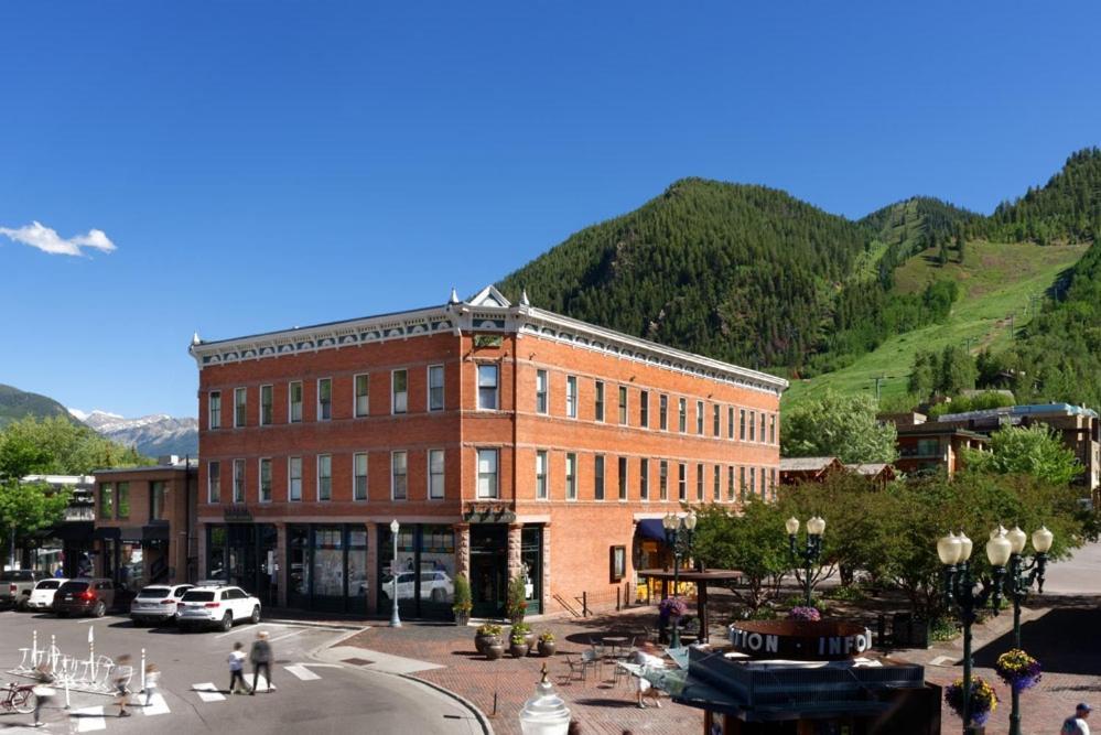 Independence Square 202, Hotel Room Over-Looking The Mall And Aspen Mountain المظهر الخارجي الصورة